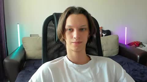 Snapshot of ostin_meoww chatting on 06/03/26, 09:01 Ostin online show from 06/03/26, 09:01