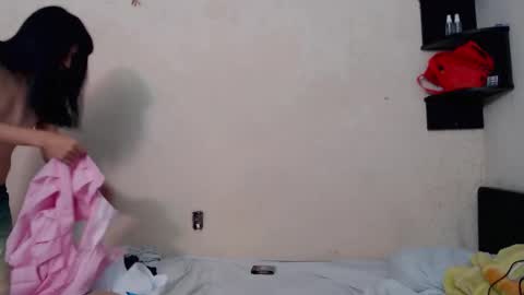 RACHEL CHOW online show from 11/24/25, 04:23