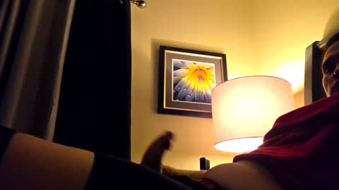 Snapshot of otmon3y32 chatting on 11/21/25, 08:57 otmon3y32 online show from 11/21/25, 08:57