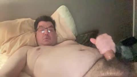 Snapshot of otter916 chatting on 12/27/24, 07:40 otter916 online show from 12/27/24, 07:40