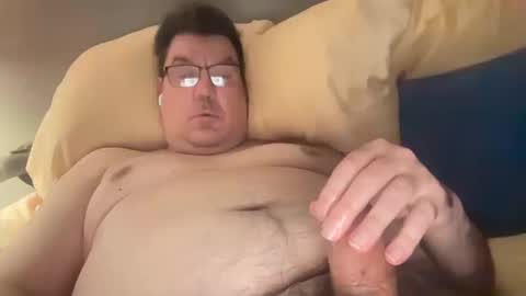 Snapshot of otter916 chatting on 10/19/25, 03:40 otter916 online show from 10/19/25, 03:40