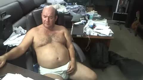 Snapshot of otto_1967 chatting on 10/11/25, 12:43 tato online show from 10/11/25, 12:43