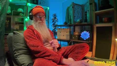 Otto Zeus online show from 01/18/25, 07:07