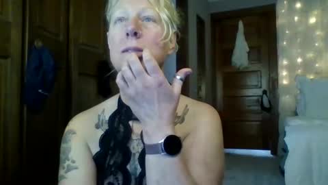 JJ online show from 03/26/26, 04:01