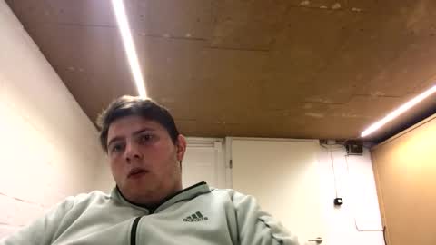 outflayd online show from 12/18/25, 03:07