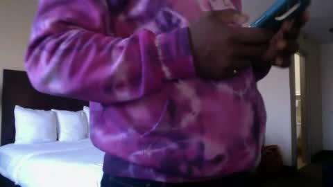 Dude online show from 12/17/25, 08:48