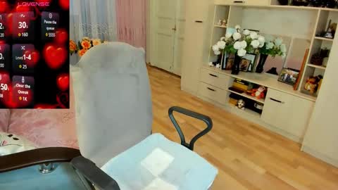 Alla online show from 12/23/25, 07:06