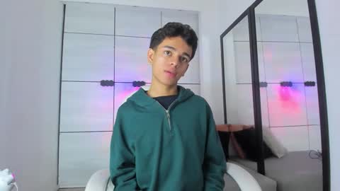 Owen Johnson online show from 10/12/25, 11:53