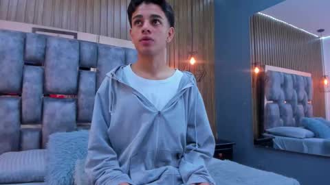 Owen Johnson online show from 12/02/25, 11:48