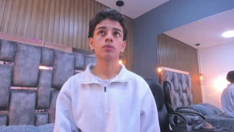 Owen Johnson online show from 04/01/26, 11:33