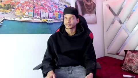 Snapshot of owen_blaze3 chatting on 06/17/26, 03:31 owen blaze online show from 06/17/26, 03:31