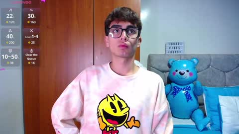 Snapshot of owenblue__ chatting on 01/17/25, 12:10 Owen Independent model online show from 01/17/25, 12:10