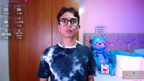 Snapshot of owenblue__ chatting on 01/23/25, 05:24 Owen Independent model online show from 01/23/25, 05:24