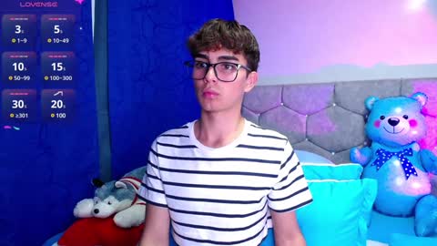 Snapshot of owenblue__ chatting on 02/04/25, 06:04 Owen Independent model online show from 02/04/25, 06:04