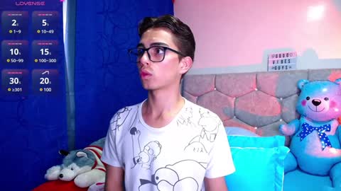 Snapshot of owenblue__ chatting on 02/07/25, 02:47 Owen Independent model online show from 02/07/25, 02:47