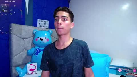 Snapshot of owenblue__ chatting on 03/04/25, 06:04 Owen Independent model online show from 03/04/25, 06:04