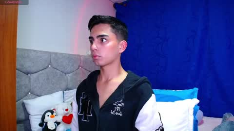 Snapshot of owenblue__ chatting on 09/14/25, 09:14 Owen Independent model online show from 09/14/25, 09:14