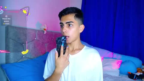 Snapshot of owenblue__ chatting on 10/14/25, 07:20 Owen Independent model online show from 10/14/25, 07:20