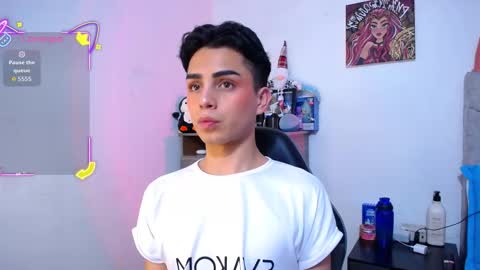 Snapshot of owenblue__ chatting on 12/17/25, 12:05 Owen Independent model online show from 12/17/25, 12:05