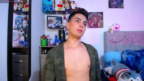 Snapshot of owenblue__ chatting on 02/24/26, 07:17 Owen Independent model online show from 02/24/26, 07:17