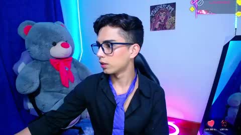 Snapshot of owenblue__ chatting on 06/04/26, 12:22 Owen Independent model online show from 06/04/26, 12:22