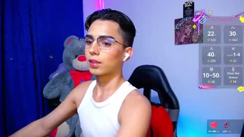 Owen  Independent model  online show from 07/09/26, 07:12