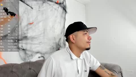 O W E N - S T O N E online show from 11/05/25, 04:23