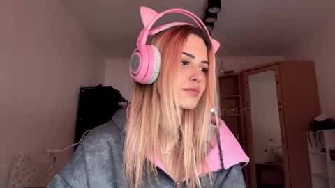 Eva online show from 02/10/26, 07:34