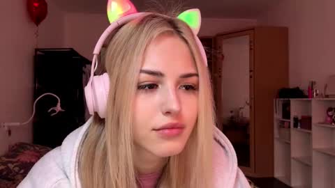 Eva online show from 03/02/26, 07:15