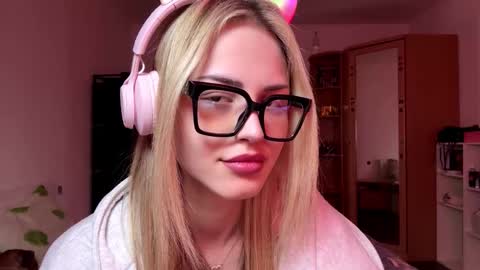 Eva online show from 03/21/26, 10:31
