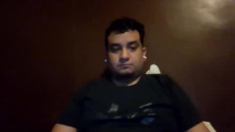Snapshot of ozlo chatting on 11/22/25, 02:43 ozlo online show from 11/22/25, 02:43