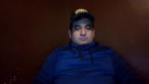 Snapshot of ozlo chatting on 12/05/25, 10:57 ozlo online show from 12/05/25, 10:57