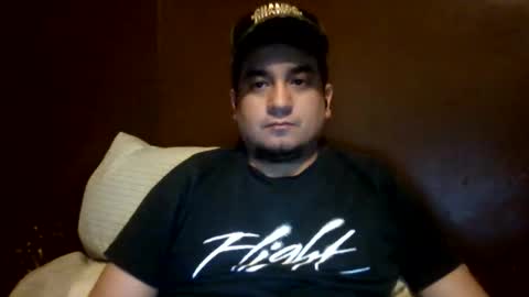 Snapshot of ozlo chatting on 03/24/26, 08:25 ozlo online show from 03/24/26, 08:25
