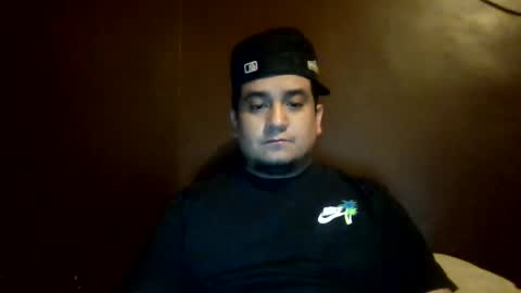 Snapshot of ozlo chatting on 03/27/26, 08:37 ozlo online show from 03/27/26, 08:37