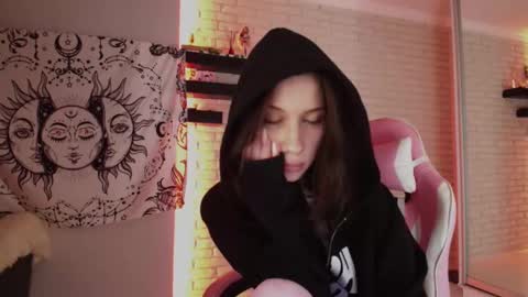 Alice online show from 12/16/24, 02:27