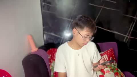 Snapshot of p1noytwink_gelo chatting on 08/08/26, 01:13 p1noytwink_gelo online show from 08/08/26, 01:13
