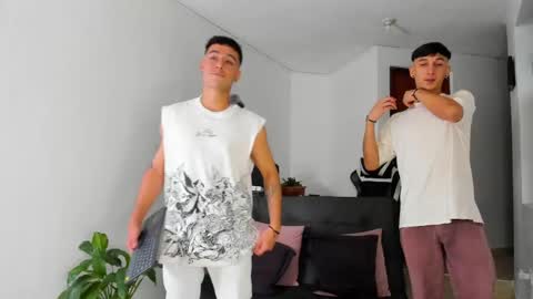 P online show from 04/23/26, 04:14