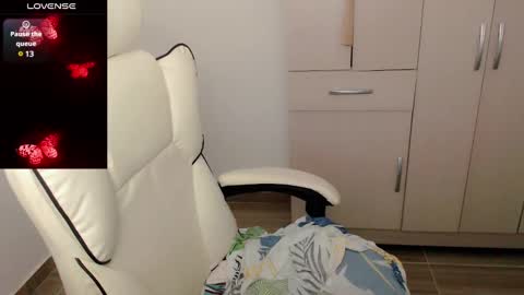 Jane online show from 02/22/25, 11:24