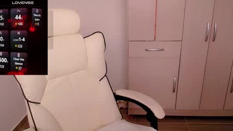 Jane online show from 03/10/25, 07:07