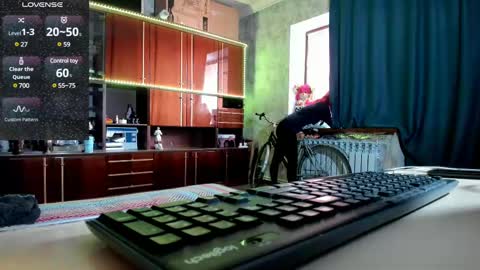 Ella online show from 02/22/25, 10:29