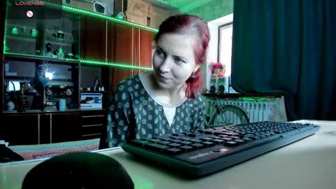 Ella online show from 03/11/25, 06:43