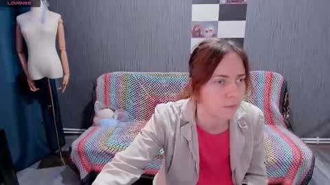 Ella online show from 10/10/25, 08:13