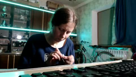 Ella online show from 04/19/26, 06:10