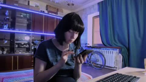 Snapshot of pa1e_pr1ncess chatting on 06/12/26, 08:02 Ella online show from 06/12/26, 08:02