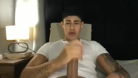 Javi    online show from 01/06/25, 04:26