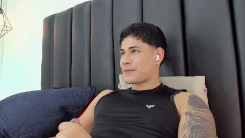 Javi    online show from 02/13/26, 04:52