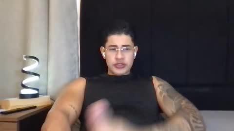 Snapshot of pablo_boston chatting on 05/18/26, 06:08 Javi online show from 05/18/26, 06:08