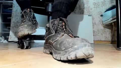 Pablo Meness online show from 11/05/25, 06:41