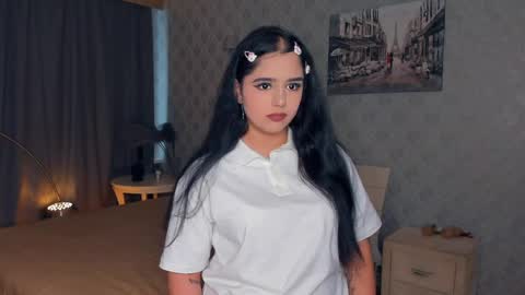 Snapshot of pagecapes chatting on 04/08/26, 01:22 Page online show from 04/08/26, 01:22