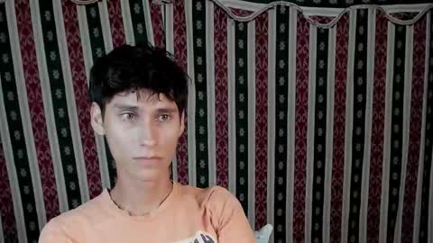 Snapshot of paimon_goetia chatting on 11/12/25, 02:23 Alexander Grigori online show from 11/12/25, 02:23
